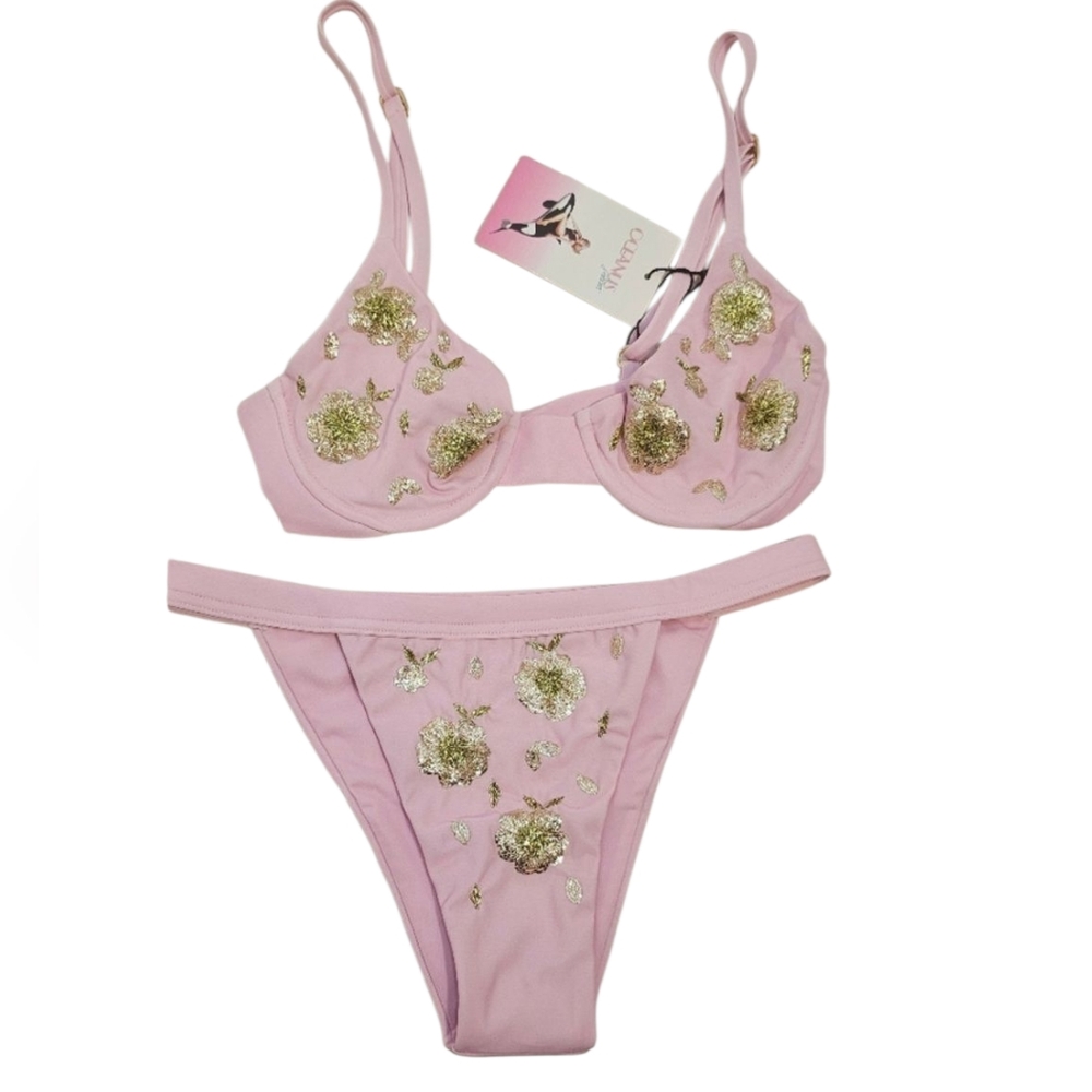 Luxurious OCEANUS Pink and Gold Embroidered Bra Set